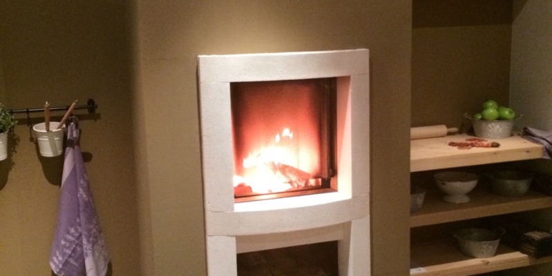 hip & happening woonkamer modern vierkant front hout beige inbouw met liftdeur 
