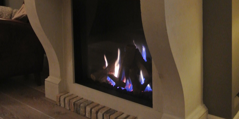 woonkamer vierkant stevig & rustiek inbouw front schouw gas klassiek creme 