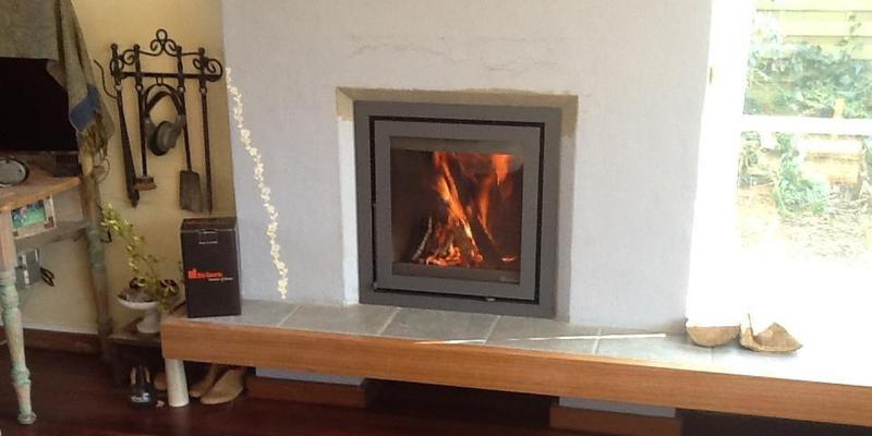 woonkamer modern vierkant inbouw front licht & sprankelend wit hout plateau  