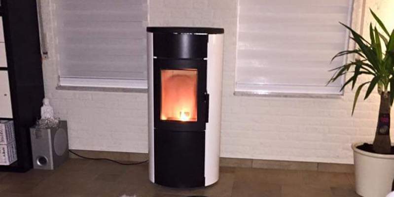 hip & happening woonkamer modern front vrijstaand rond pellet zwart wit 
