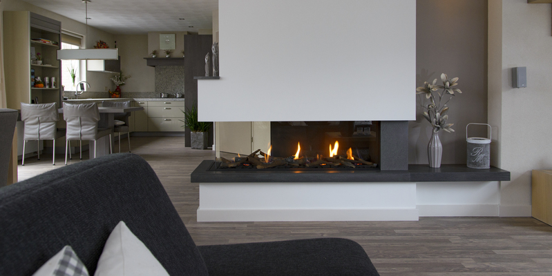 hip & happening woonkamer modern doorkijk inbouw gas rechthoekig wit grijs 