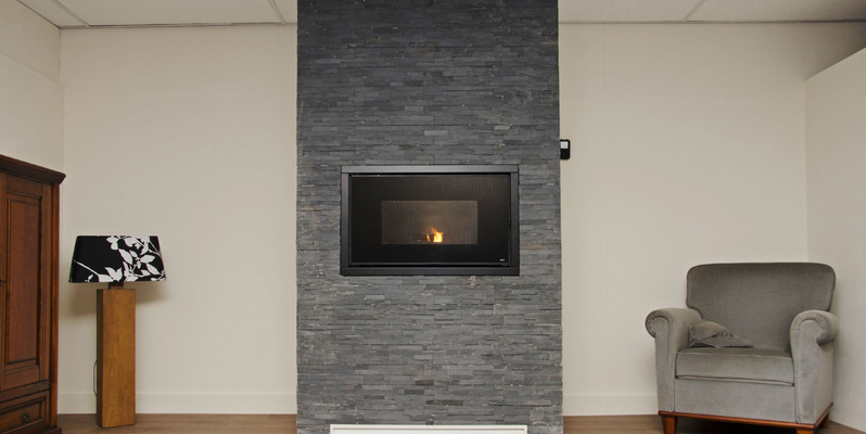 woonkamer inbouw front pellet 