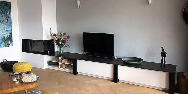 hip & happening woonkamer modern inbouw hout hoek plateau  