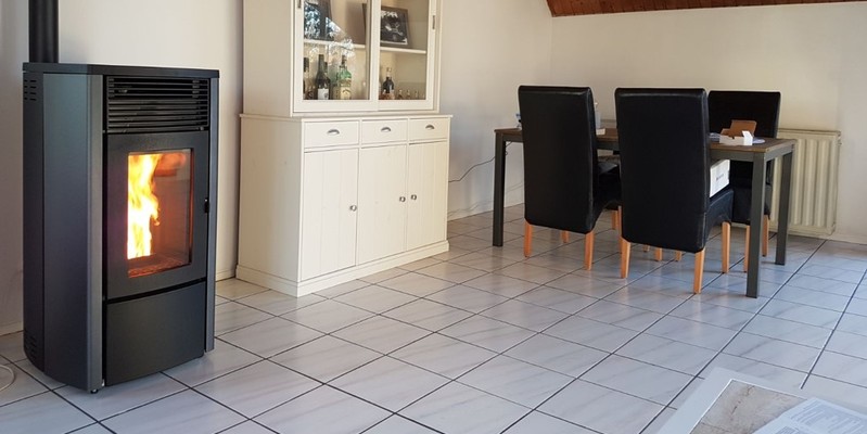 woonkamer modern front zwart rechthoek licht & sprankelend vrijstaand pellet 